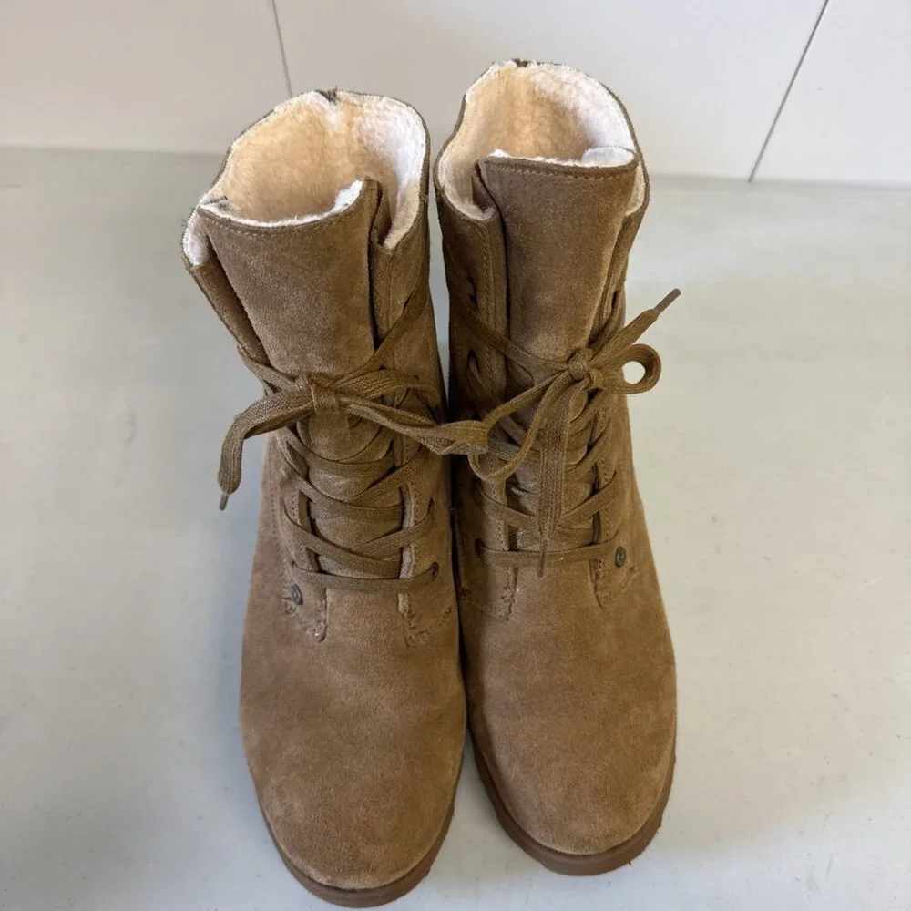 Bearpaw Krista‎ Suede Wool Sheepskin Lined Sz 11 Snow Boots Winter Wedge Booties